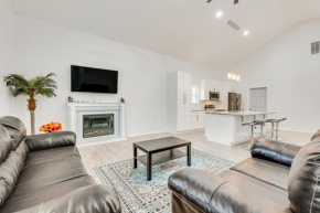 Spacious Atlanta Home with Deck Less Than 5 Mi to Downtown!